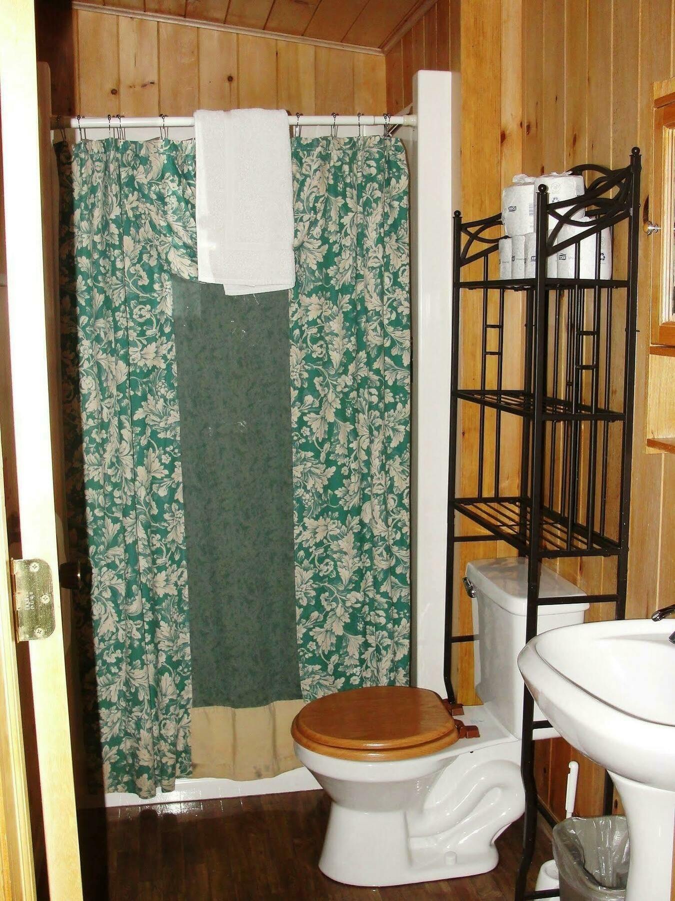 Pine Point Lodge Resort & Motel Crane Lake Exteriör bild