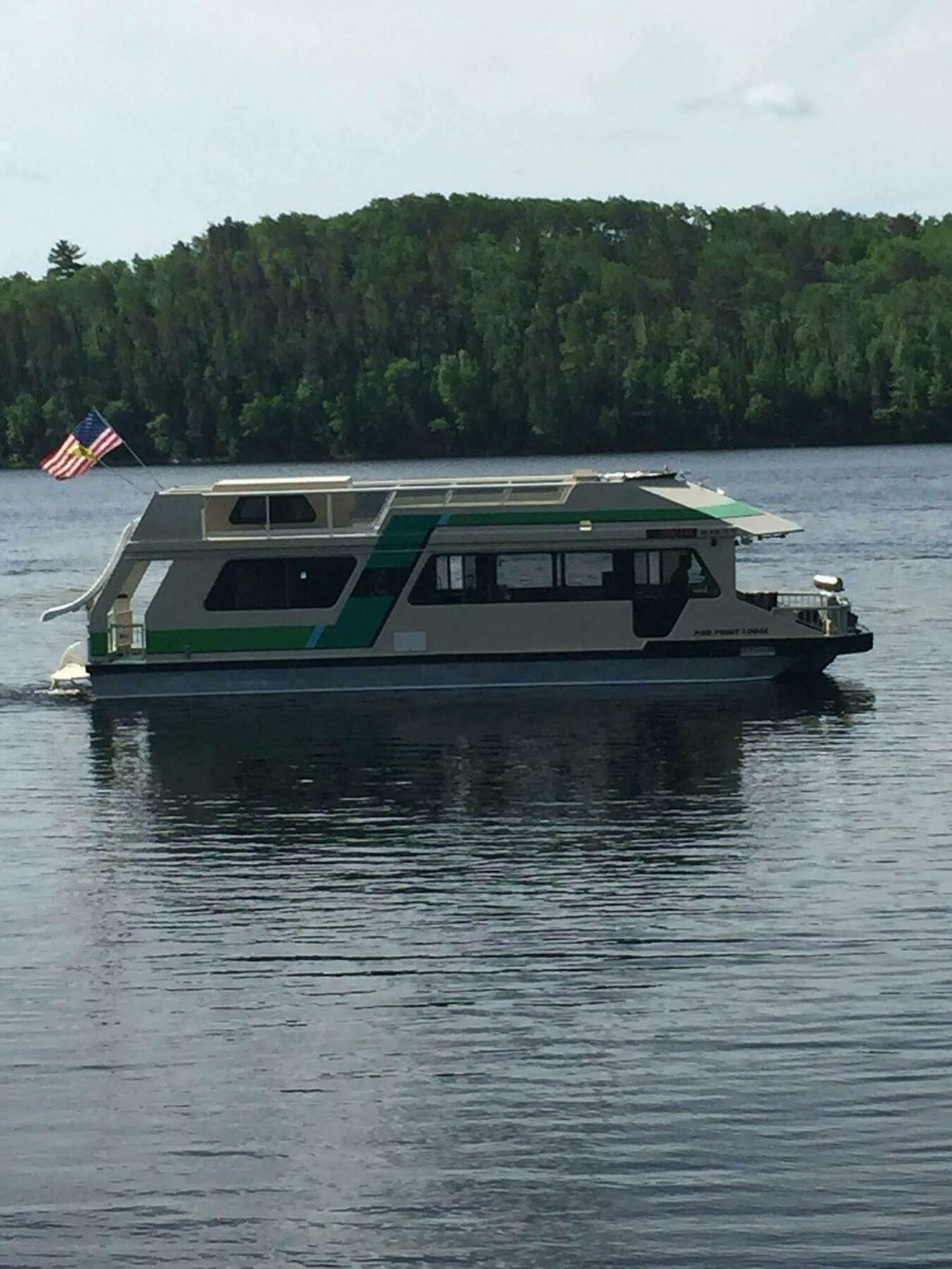 Pine Point Lodge Resort & Motel Crane Lake Exteriör bild